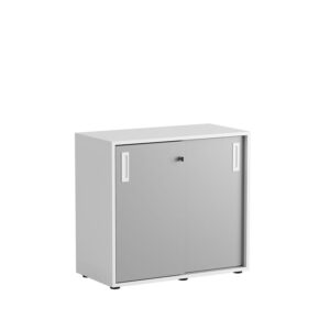 Origpic c e — Småland Skjutdörrsskåp med plastfötter – 80 cm x 73,5 cm