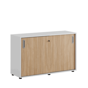 Origpic c — Småland Skjutdörrsskåp med plastfötter – Bredd 120 cm x Höjd 73,5 cm, Vit, grå eller ek. Från: