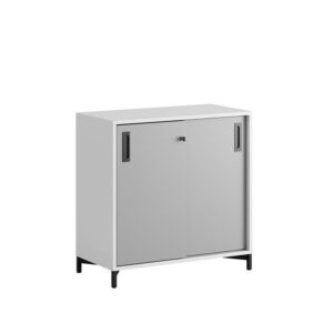 Origpic e — Småland Skjutdörrsskåp med metallfötter – Bredd 120 cm x Höjd 115,5 cm, Vit, grå eller ek. Från: