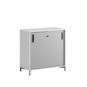 Origpic a f — Småland Skjutdörrsskåp med metallfötter – Bredd 120 cm x Höjd 115,5 cm, Vit, grå eller ek. Från: