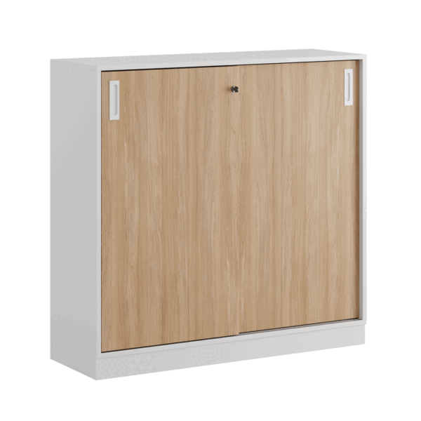 Origpic a — Småland Skjutdörrsskåp med sockel – Bredd 120 cm x Höjd 115,5 cm, Vit, grå eller ek. Från: