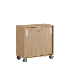 Origpic eb — Småland Skjutdörrskåp ek med hjul – 80 cm x 81 cm