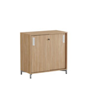 Origpic ab b — Småland Skjutdörrskåp ek med metallfötter –  80 cm x  73,5 cm