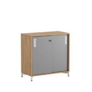 Origpic beb — Småland Skjutdörrskåp ek med metallfötter –  80 cm x  73,5 cm