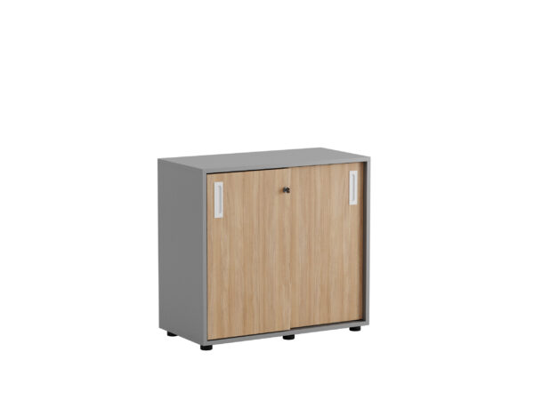 Origpic e — Småland Skjutdörrskåp grå med plast fötter – 80 cm x 73,5 cm