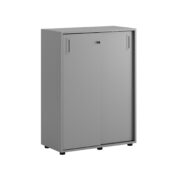 Origpic e — Småland Skjutdörrsskåp grå med plastfötter – Bredd 80 cm x Höjd 109 cm, Vit, grå eller ek. Från: