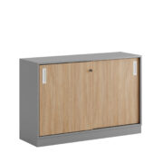 Origpic a — Småland Skjutdörrskåp grå med sockel – 120 cm x  80 cm