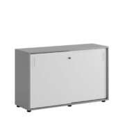 Origpic be — Småland Skjutdörrskåp grå med plastfötter – Bredd 120 cm x Höjd 73,5 cm, Vit, grå eller ek. Från