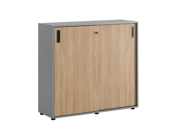Origpic ca c — Småland Skjutdörrskåp grå med plastfötter – Bredd 120 cm x Höjd 109 cm, Vit, grå eller ek. Frå