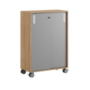 Origpic — Småland Skjutdörrskåp ek med hjul – Bredd 80 cm x Höjd 116 cm, Vit, grå eller ek. Från: