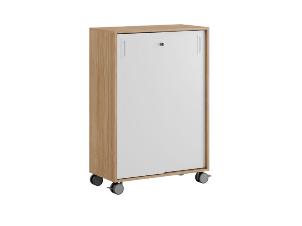 Origpic a — Småland Skjutdörrskåp ek med hjul – Bredd 80 cm x Höjd 116 cm, Vit, grå eller ek. Från: