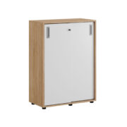 Origpic a e — Småland Skjutdörrskåp ek med plastfötter – Bredd 80 cm x Höjd 109 cm, Vit, grå eller ek. Från: