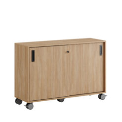 Origpic dee — Småland Skjutdörrskåp ek med hjul – 120×81 cm