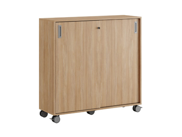 Origpic e — Småland Skjutdörrskåp ek med hjul – 120×116 cm