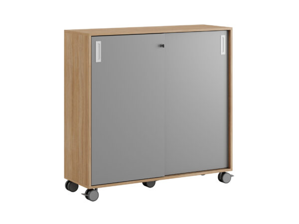 Origpic d — Småland Skjutdörrskåp ek med hjul – 120×116 cm