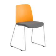 Origpic b c — Choice – Stol med tygsits, plastrygg och vita medar