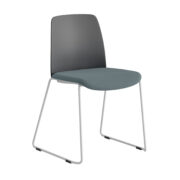 Origpic b — Choice – Stol med tygsits, plastrygg och vita medar