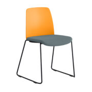 Origpic d df a — Choice – Stol med tygsits, plastrygg och svarta medar