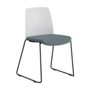 Origpic dfe b — Choice – Stol med tygsits, plastrygg och svarta medar