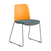 Origpic c eb — Choice – Stol med tygsits, plastrygg och silvergrå medar