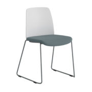 Origpic b f — Choice – Stol med tygsits, plastrygg och silvergrå medar