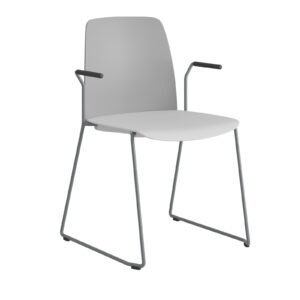 Origpic e — Choice – Stapelbar stol i plast med silvergrå medar och armstöd