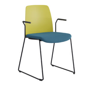 Origpic bc — Choice – Stol med tygsits, plastrygg , svarta medar och armstöd.