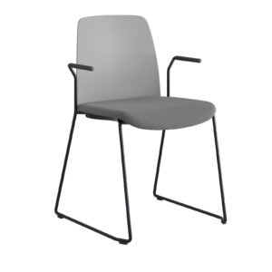 Origpic e — Choice – Stol med tygsits, plastrygg , svarta medar och armstöd.