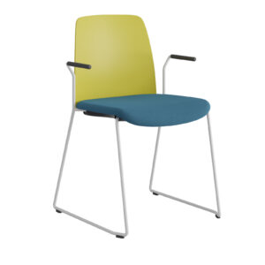 Origpic ae — Choice – Stol med tygsits, plastrygg , vita medar och armstöd.