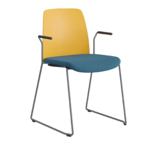 Origpic b cbd — Choice – Stol med tygsits, plastrygg , silvergrå medar och armstöd.