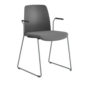 Origpic c aee — Choice – Stol med tygsits, plastrygg , silvergrå medar och armstöd.