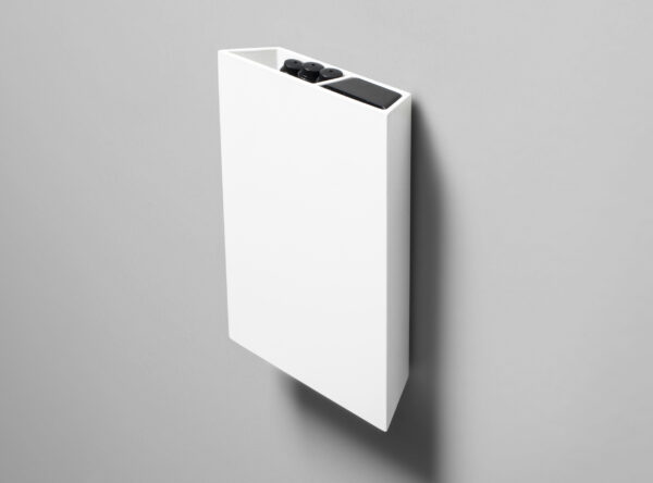 Air pocket – VIT – väggmonterad box för pennor och tavelsudd