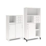 Bokhylla med delvis skjutdörrar & lådor  DNA – VIT – 2 storlekar. Från: