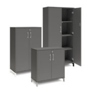 Bokhylla med dörrar DNA – MÖRKGRÅ – 3 storlekar. Från: