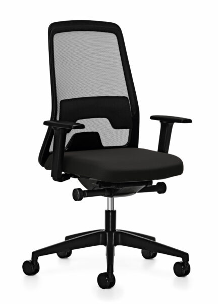 EVERYis1 – Modern kontorsstol som luftar ryggen