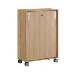 Småland Skjutdörrskåp ek med hjul – Bredd 80 cm x Höjd 116 cm, Vit, grå eller ek. Från: