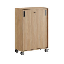 Småland Skjutdörrskåp ek med hjul – Bredd 80 cm x Höjd 116 cm, Vit, grå eller ek. Från: