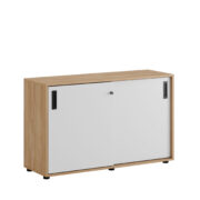 Småland Skjutdörrskåp ek med plastfötter – Bredd 120 cm x Höjd 73,5 cm, Vit, grå eller ek. Från: