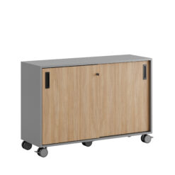 Småland Skjutdörrskåp grå med hjul – Bredd 120 cm x Höjd 81 cm, Vit, grå eller ek. Från:
