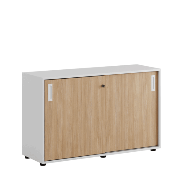 Småland Skjutdörrsskåp med plastfötter – Bredd 120 cm x Höjd 73,5 cm, Vit, grå eller ek. Från: