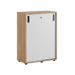 Småland Skjutdörrskåp ek med plastfötter – Bredd 80 cm x Höjd 109 cm, Vit, grå eller ek. Från: